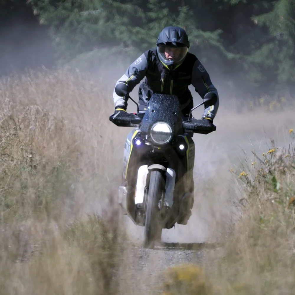 Fora dos negócios diários — Husqvarna Norden 901