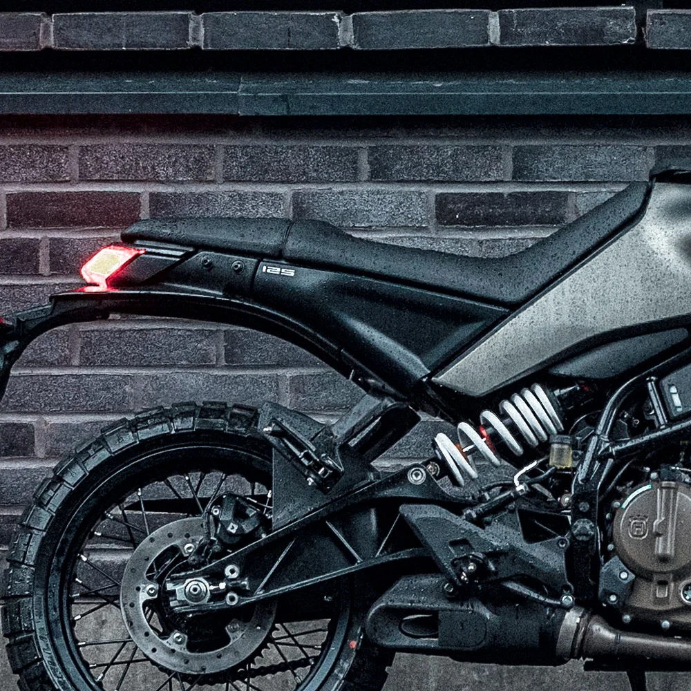Assento — Husqvarna Svartpilen 125