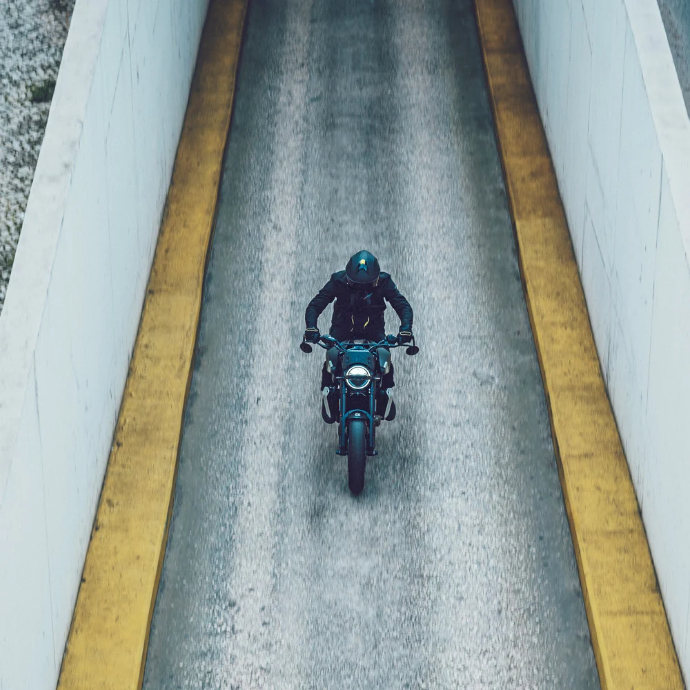 Conectividade — Husqvarna Svartpilen 801
