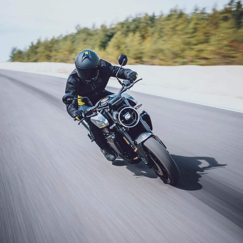 Controlo anti-wheelie — Husqvarna Vitpilen 801 L