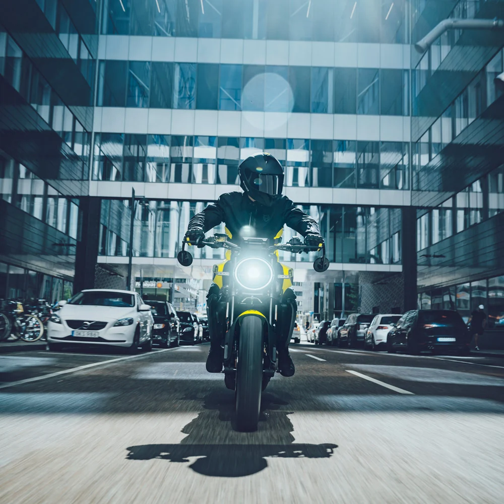 App Ride Husqvarna Motorcycles — Husqvarna Vitpilen 801 L