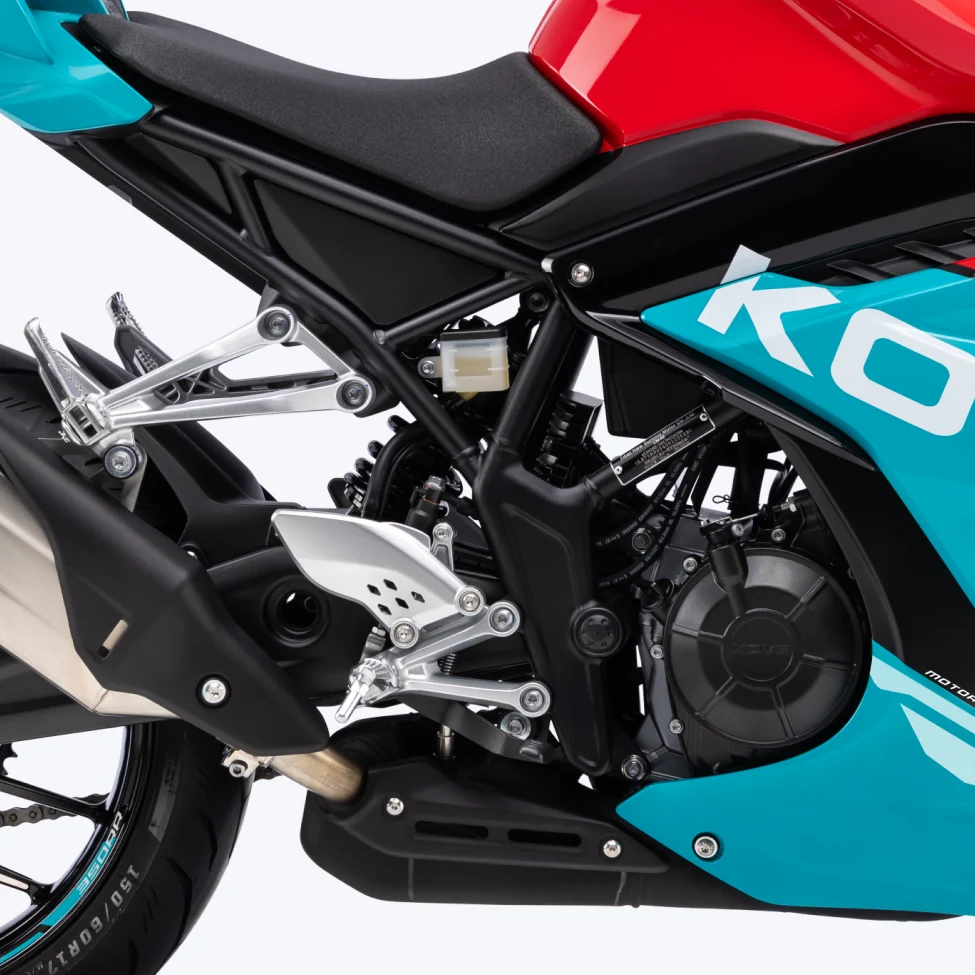 QUADRO DE DUPLA VIGA E SUSPENSÕES DE NÍVEL SUPERIOR — Kove 350RR