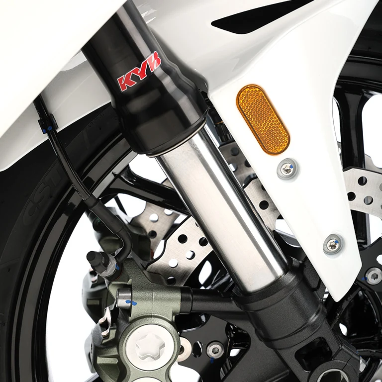 SUSPENSÕES E SISTEMA DE TRAVAGEM — Kove 450RR