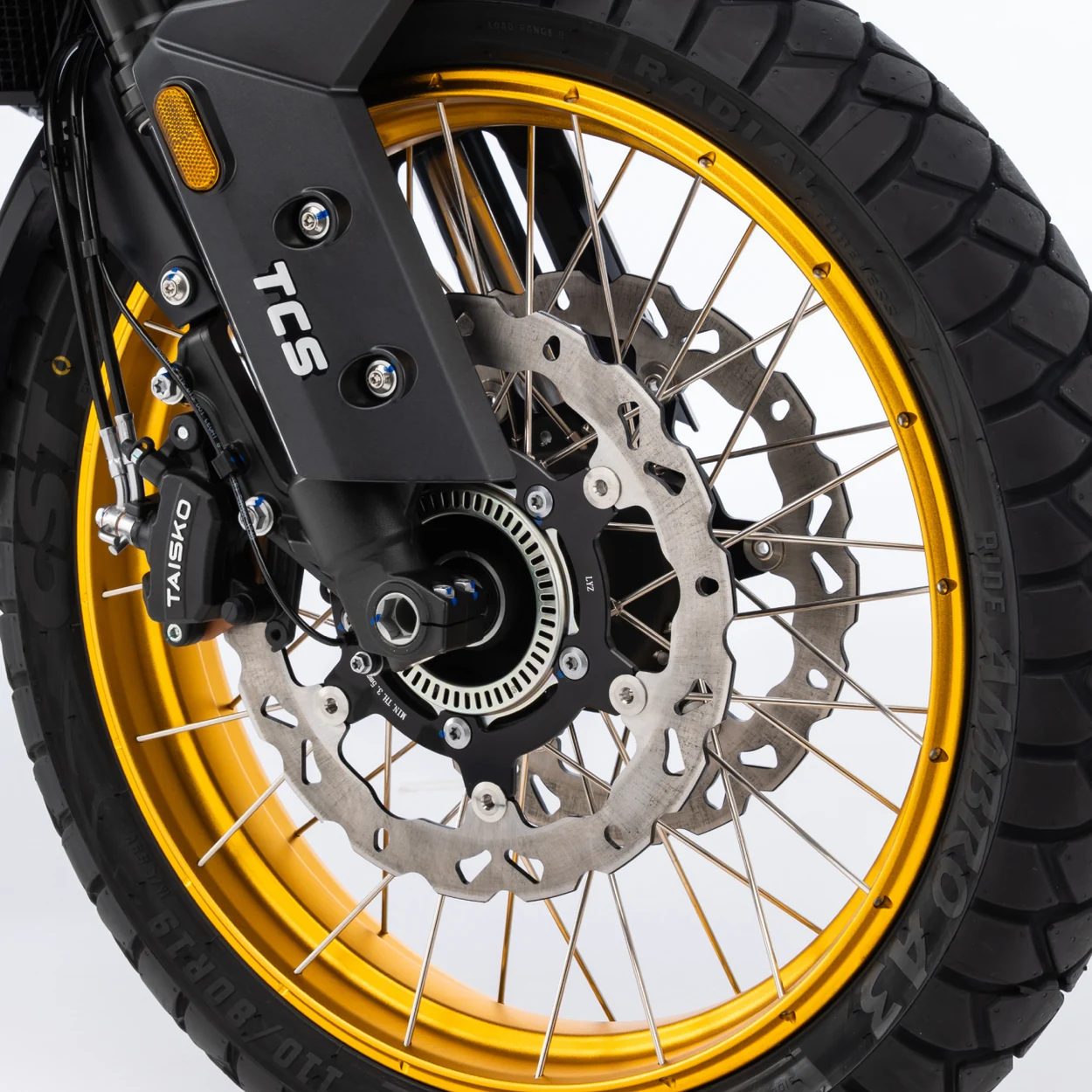 SISTEMA DE TRAVAGEM COM ABS CORNERING — Kove 800X GT
