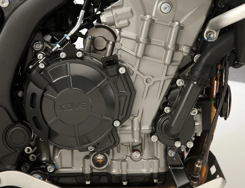 MOTOR BICILÍNDRICO EM PARALELO — Kove 800X Rally