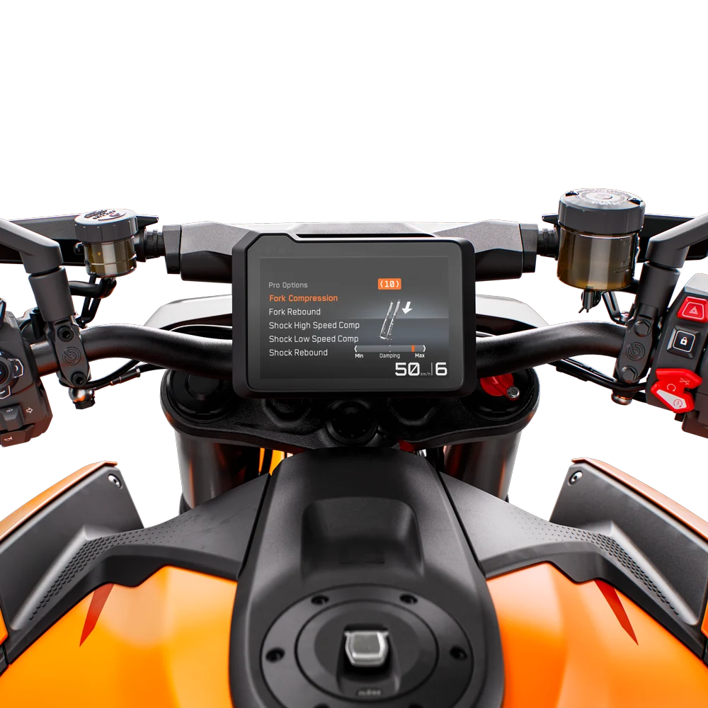 ecrã de telemetria e cronómetro de volta — KTM 1390 Super Duke R EVO