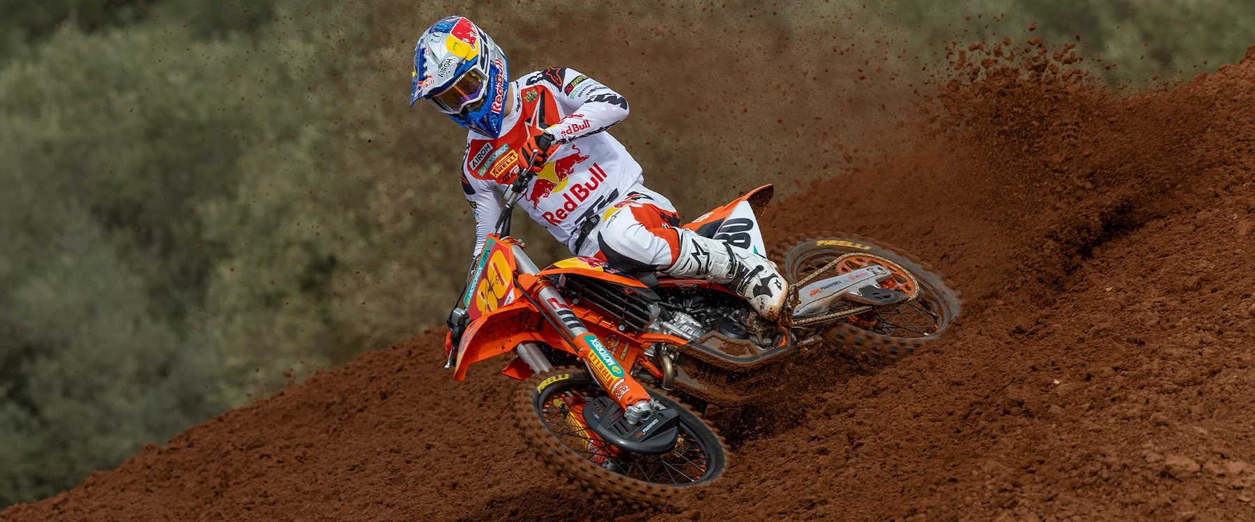 KTM 250 SX-F Adamo Edition — fotografia oficial em utilização