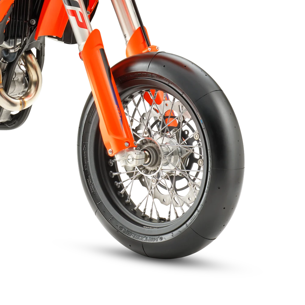 Rodas e pneus — KTM 450 SMR