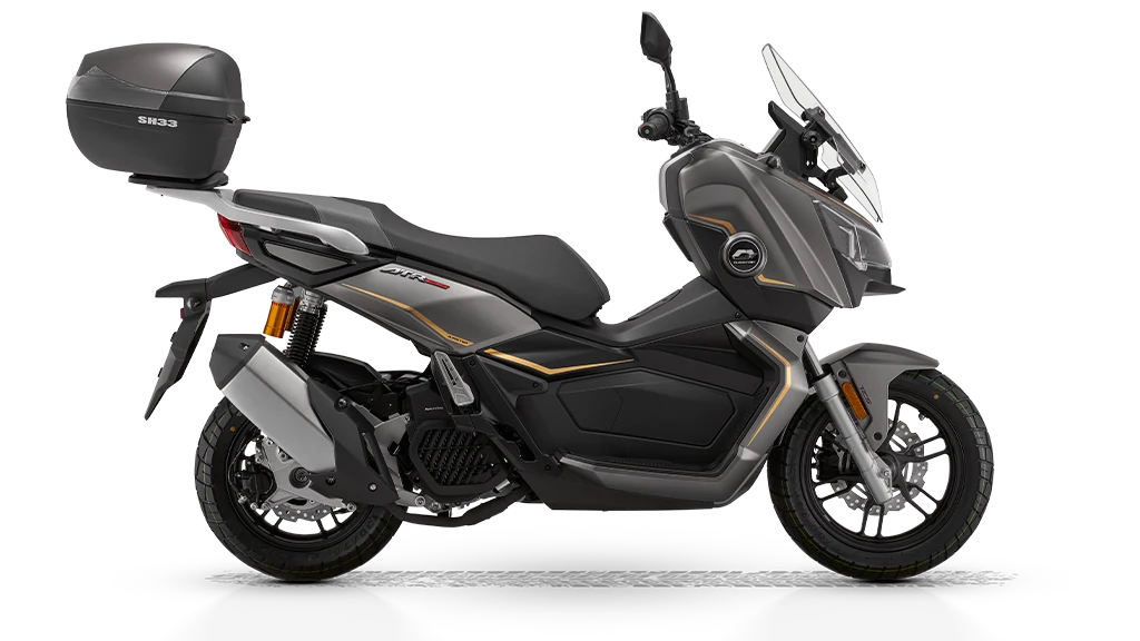 QJMotor ATR 125 em Cinza E Preto