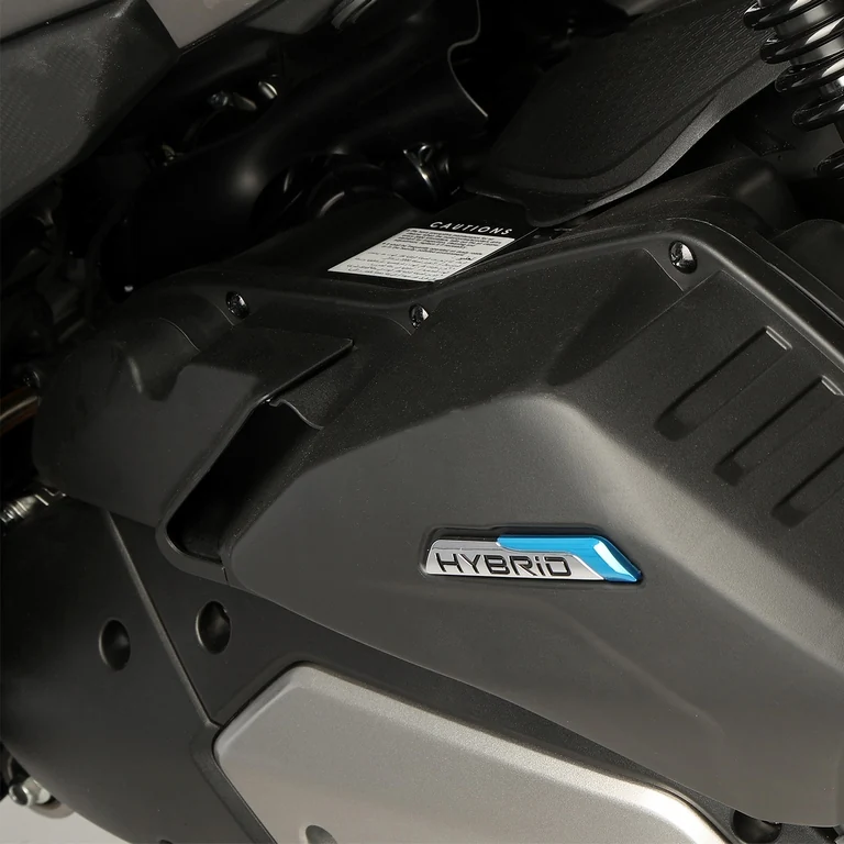 MOTOR DE 4 VÁLVULAS — QJMotor MTX 125