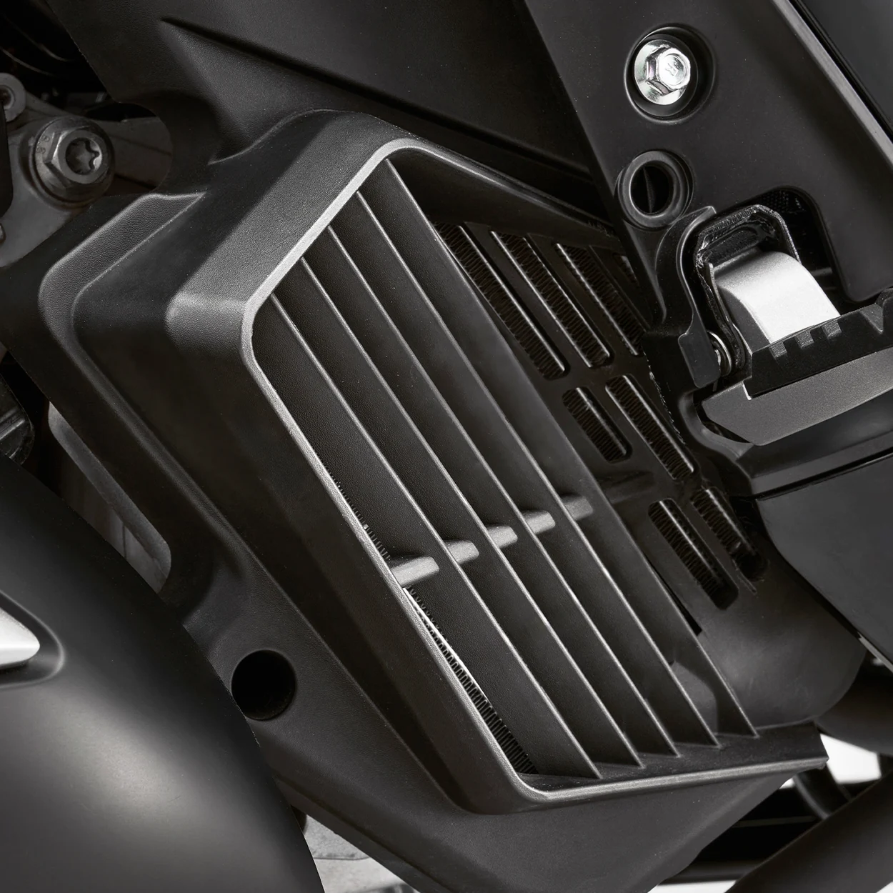 MOTOR MONOCILÍNDRICO DE 4 VÁLVULAS — QJMotor SQ 16
