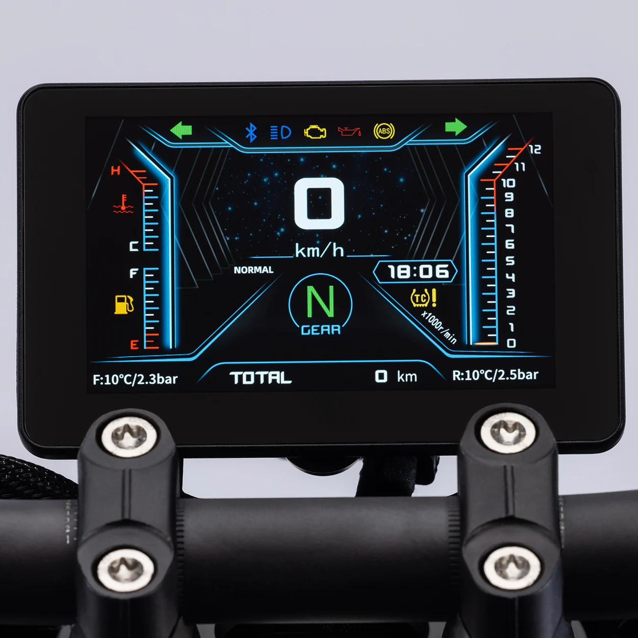 ECRÃ TFT 5" COM CONECTIVIDADE "MIRRORING" — QJMotor SRK 600 35 kW
