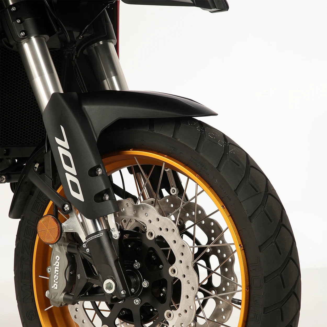 SUSPENSÕES DE MARZOCCHI — QJMotor SRT 700X 54 kW