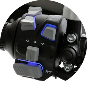 CONTROLES RETROILUMINADOS — QJMotor SRT 700X 54 kW