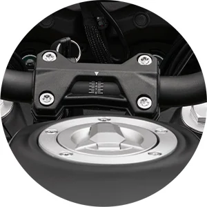 DEPÓSITO DE COMBUSTÍVEL COM GRANDE CAPACIDADE — QJMotor SRT 900SX 35 kW