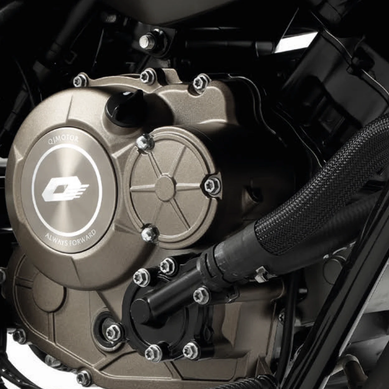 MOTOR MONOCILÍNDRICO SOHC DE 4 VÁLVULAS — QJMotor SRV 125